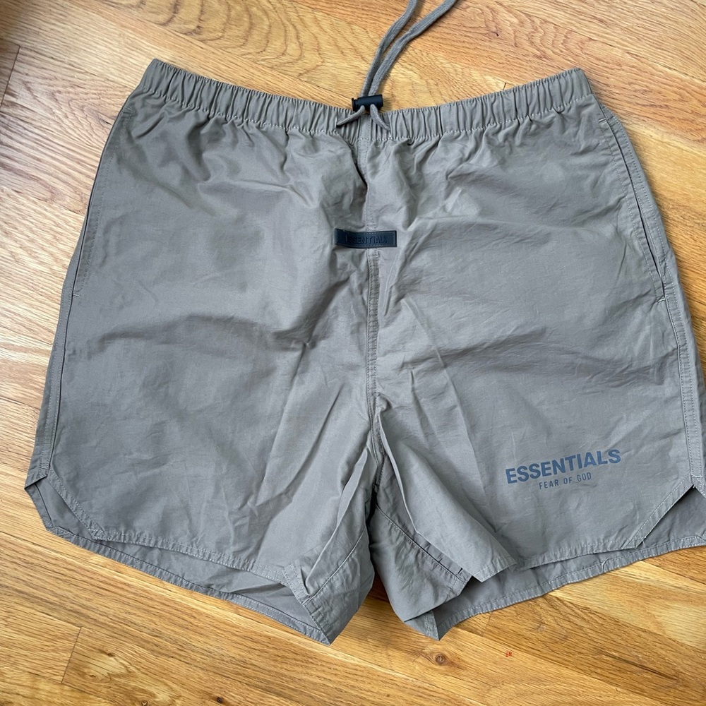 Essentials Fear of God Gray Shorts